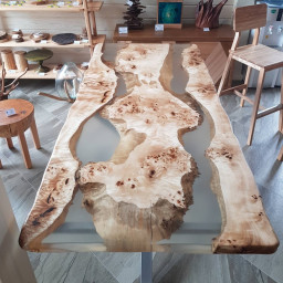 OASIS TABLE